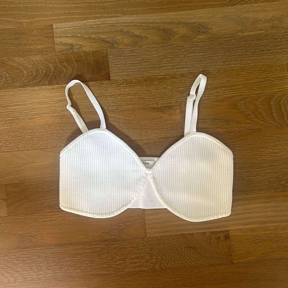 Aritzia Babaton bra top size medium